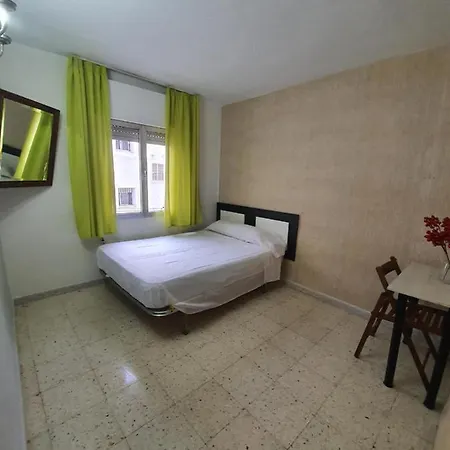 Amplio Apartamento En El Centro De Triana *