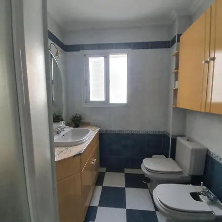 Apartamento Amplio Apartamento En El Centro De Triana *