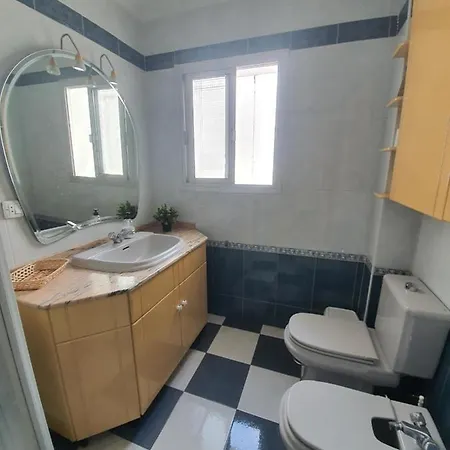 Amplio Apartamento En El Centro De Triana Apartamento *